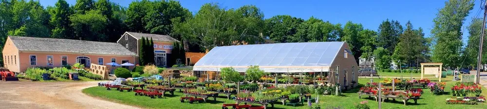 Custom lawn mowing service in Kennebunk, ME - Wallingford Farm