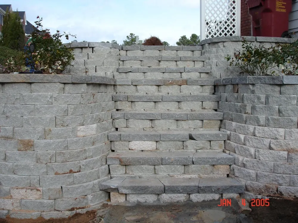 Top-rated yard maintenance in Loganville, GA by Wallis Landscape