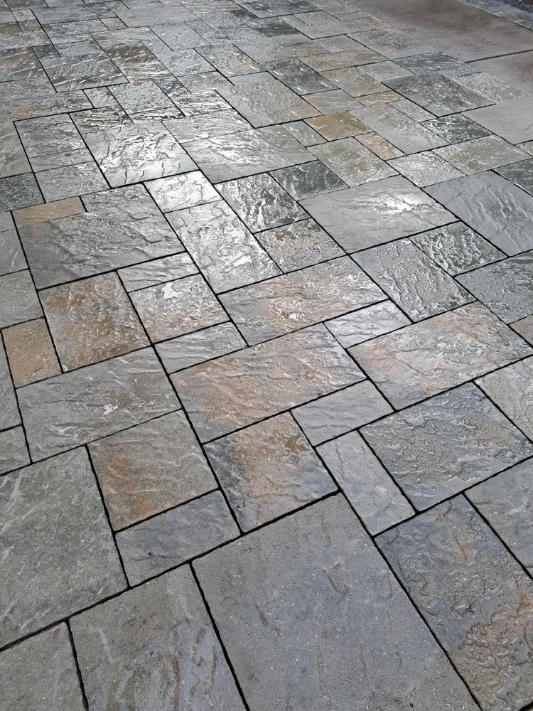 Local yard cleanup service in Eau Claire, WI - WallScapes