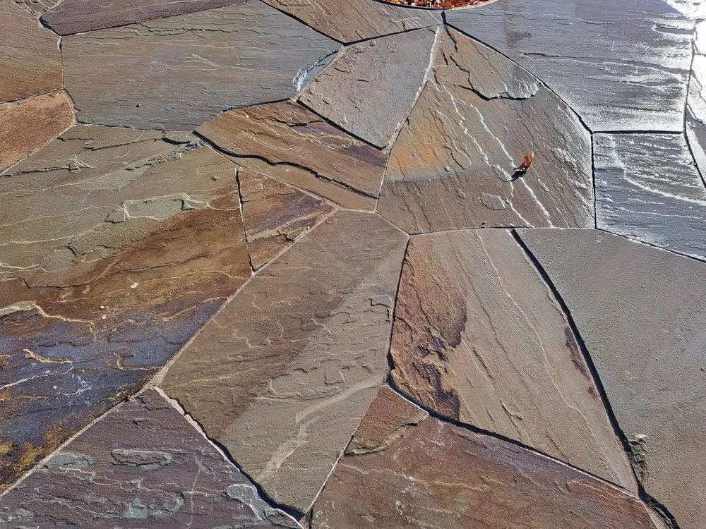 Top-rated lawn care service in Eau Claire, WI - WallScapes