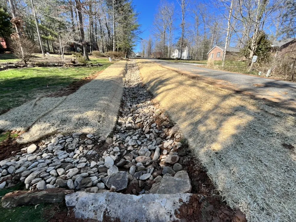 Local lawn mowing service experts serving East Flat Rock, NC - Walnut Cove