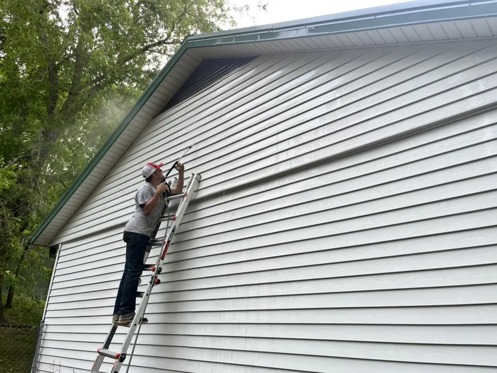 Local lawn care service in East Flat Rock, NC by Walnut Cove