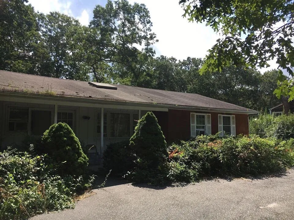 Expert landscape design in East Moriches, NY by Walpole Outdoors at Bay Gardens