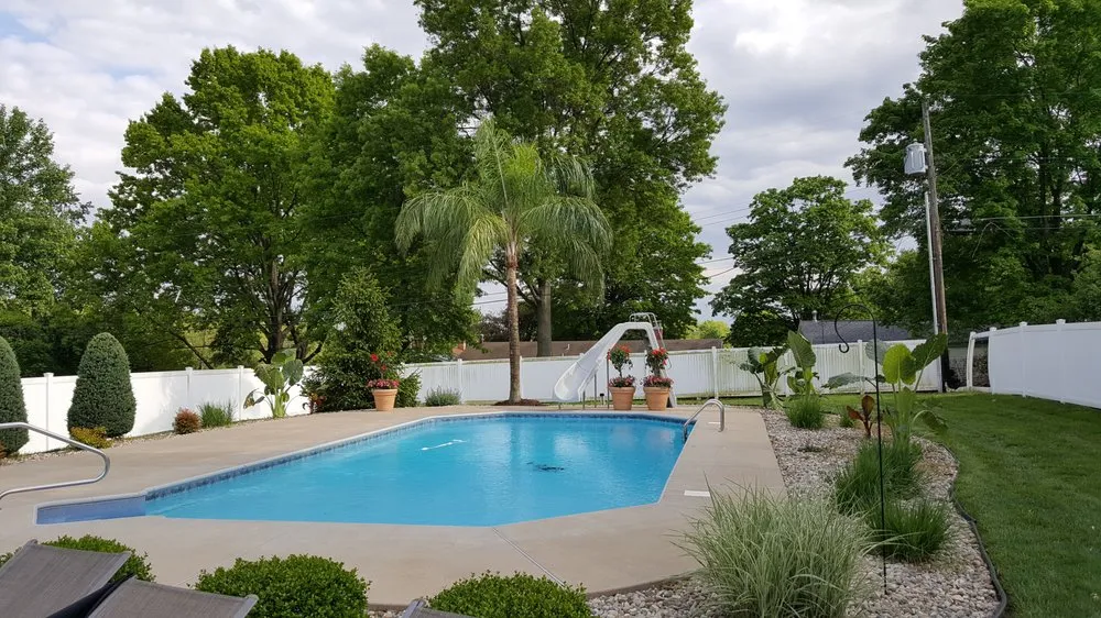 Reliable outdoor landscaping in Arnold, MO - Walter Knoll Florist