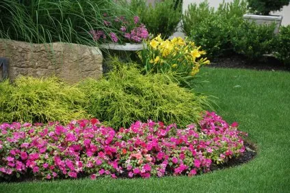 Trusted garden landscaping for year-round maintenance across Arnold, MO - Walter Knoll Florist