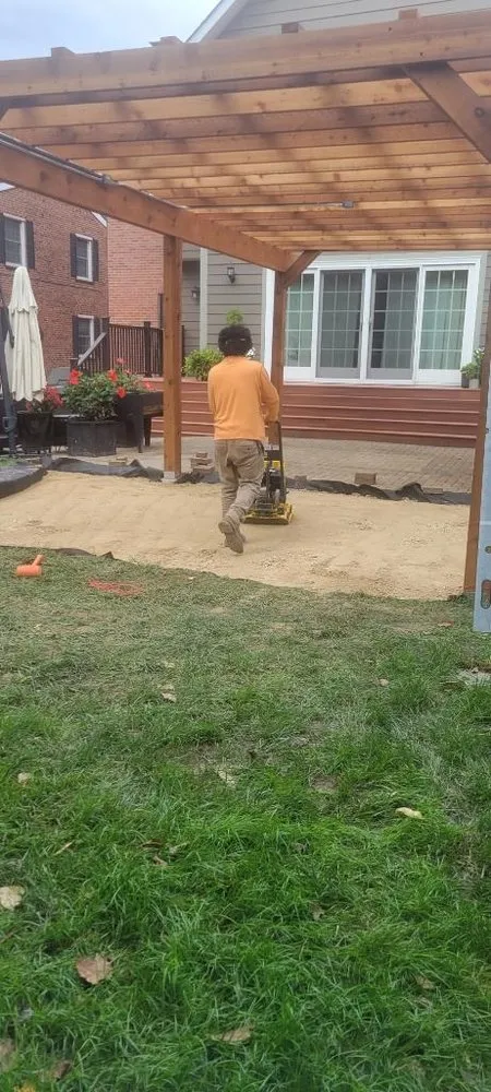 Professional yard cleanup service experts serving Ofallon, IL - Walter Landscaping