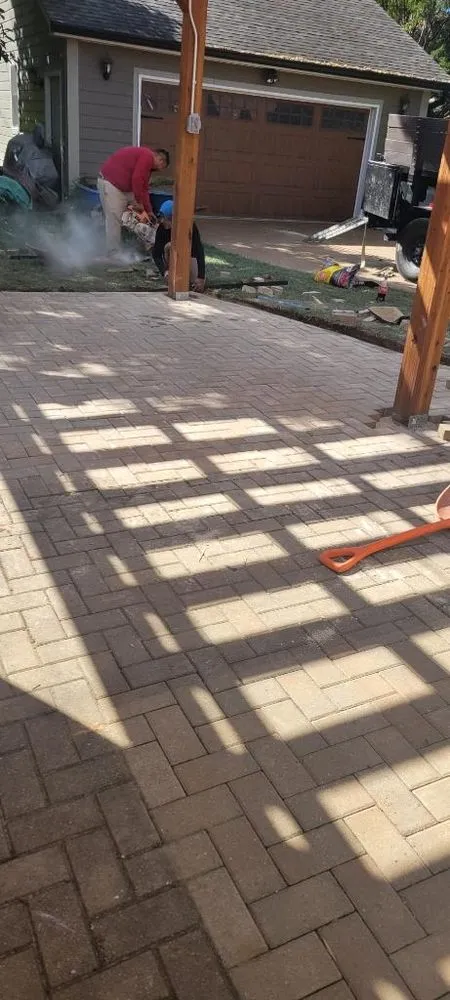 Local lawn care service experts serving Ofallon, IL - Walter Landscaping