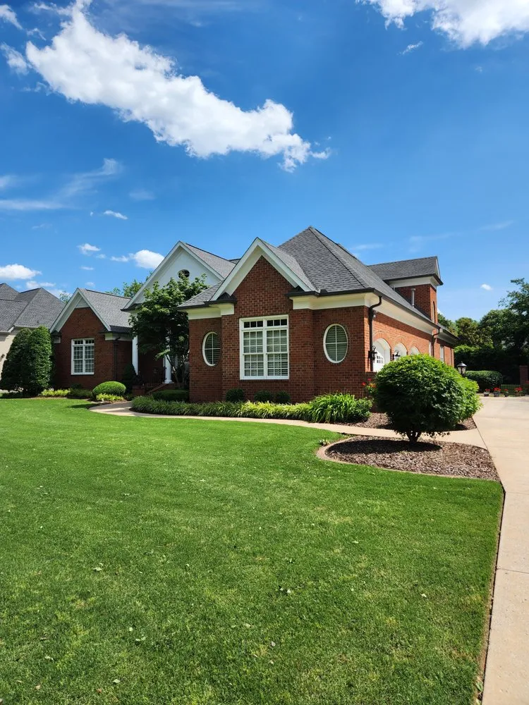 Custom lawn care service in Murfreesboro, TN - Walters Bros