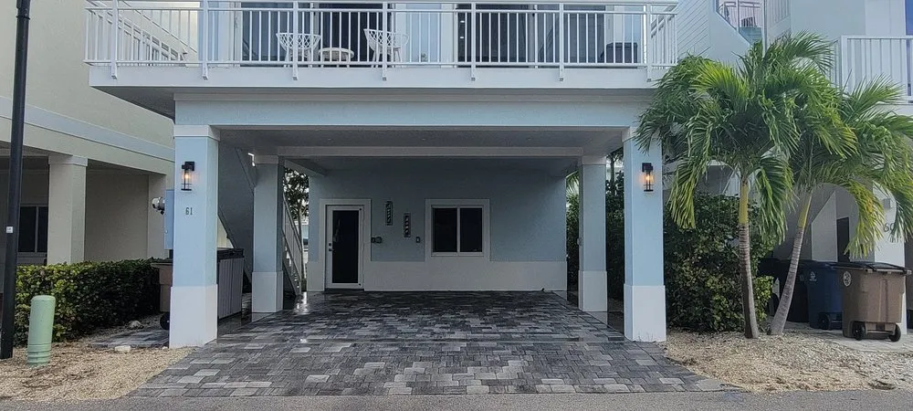 Local residential landscaping for year-round maintenance across miami, FL - Walter’s Landscape & Maintenance