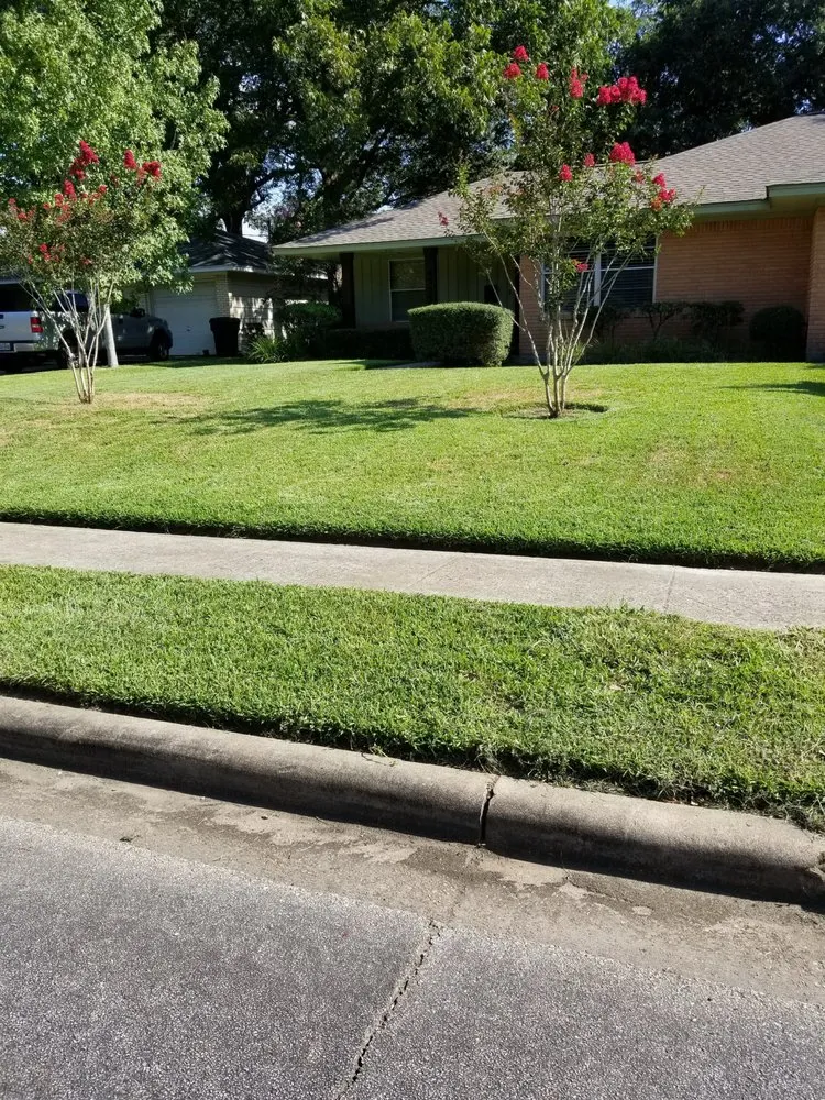 Reliable outdoor landscaping for beautiful yards in Friendswood, TX by Walters Lawn Care Services