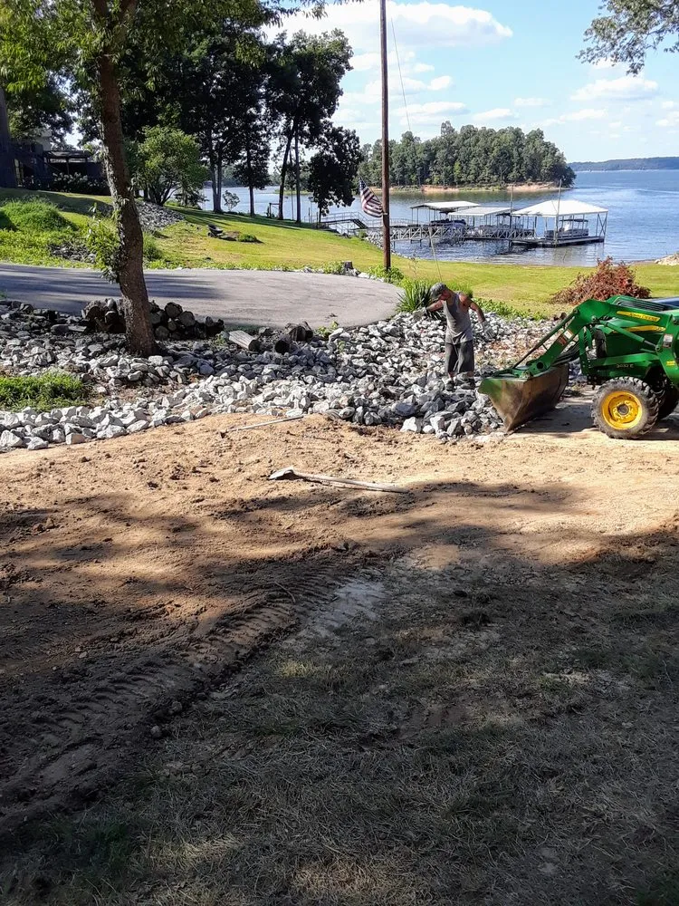 Custom lawn care service near you in Gilbertsville, KY by Walton Strong Outdoor Services and More