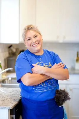 Walton's Janitorial and Landscaping Logo