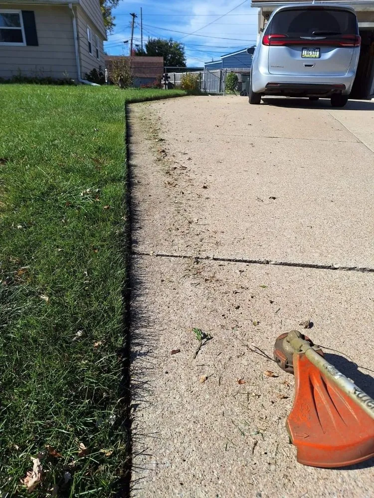 Custom residential landscaping in Cedar Rapids, IA by Walt's Lawn Care & Maintenance