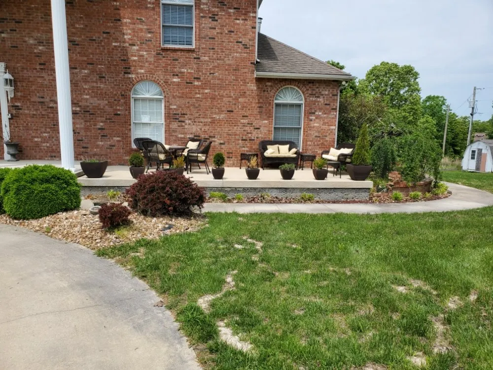 Top-rated landscaping services in Saint Robert, MO by WAMC1 Lawn Care and Landscaping