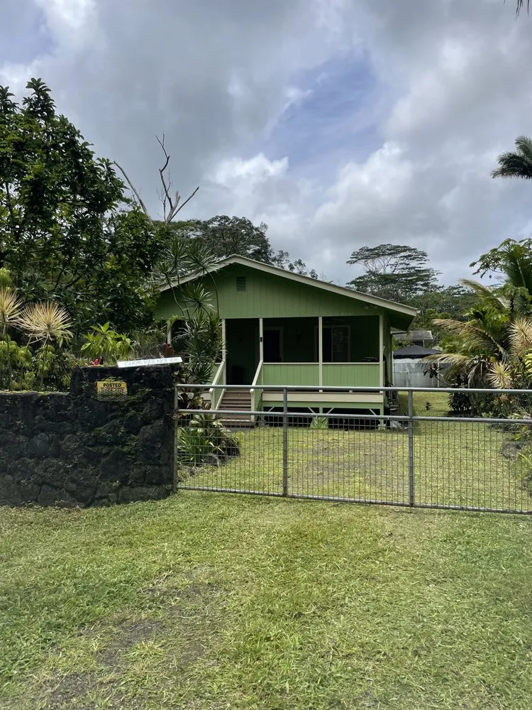 Top-rated lawn care service in Hilo, HI - Wana Bros