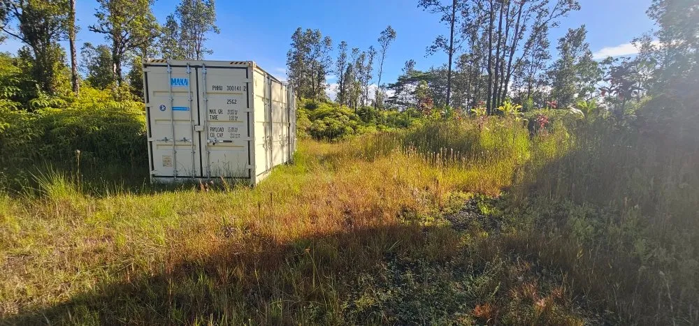 Local outdoor landscaping in Hilo, HI - Wana Bros
