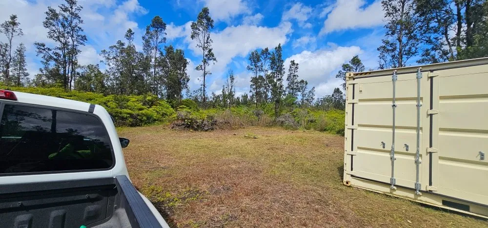 Trusted yard cleanup service for beautiful yards in Hilo, HI by Wana Bros