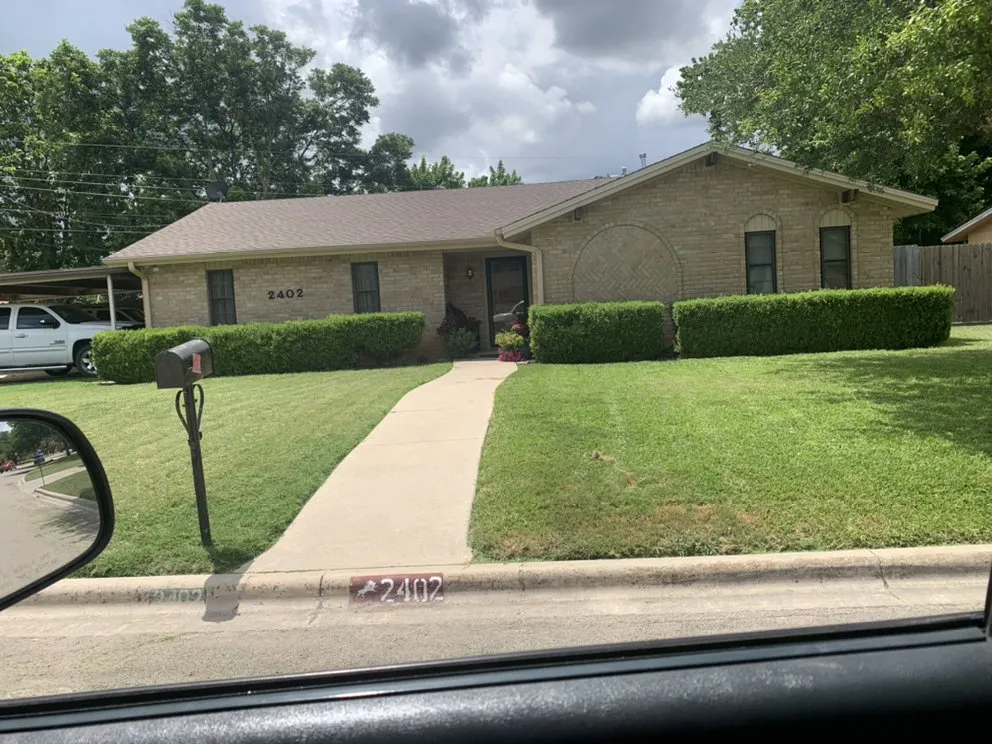 Custom landscaping services experts serving Early, TX - War Horse Lawn Service