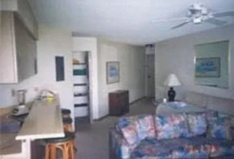 Expert yard maintenance in Kansas City, MO - Wardrip Landscaping