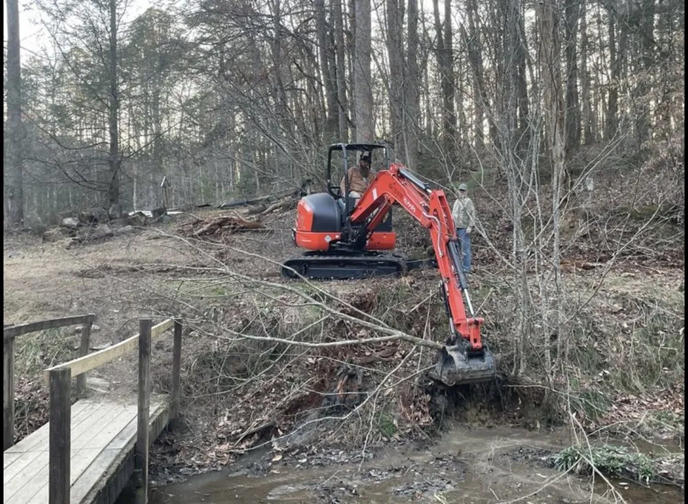 Top-rated yard maintenance experts serving Easley, SC - Wards Grading and Hauling