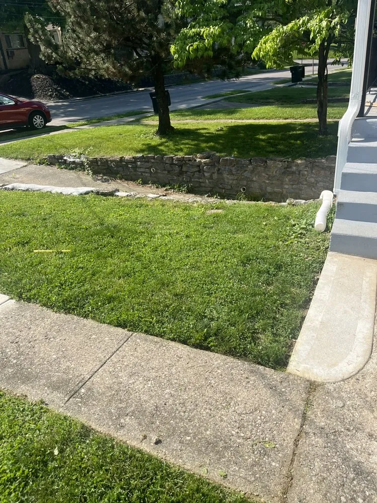 Custom lawn mowing service experts serving Cincinnati, OH - Wards Lawn & Landscaping
