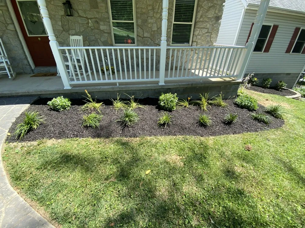 Top-rated yard cleanup service for residential properties in Frederick, MD by Warfield landscaping