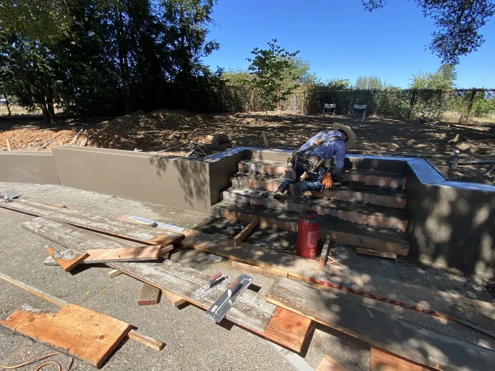 Expert garden landscaping in Santa Rosa, CA by Warner Landscape Construction