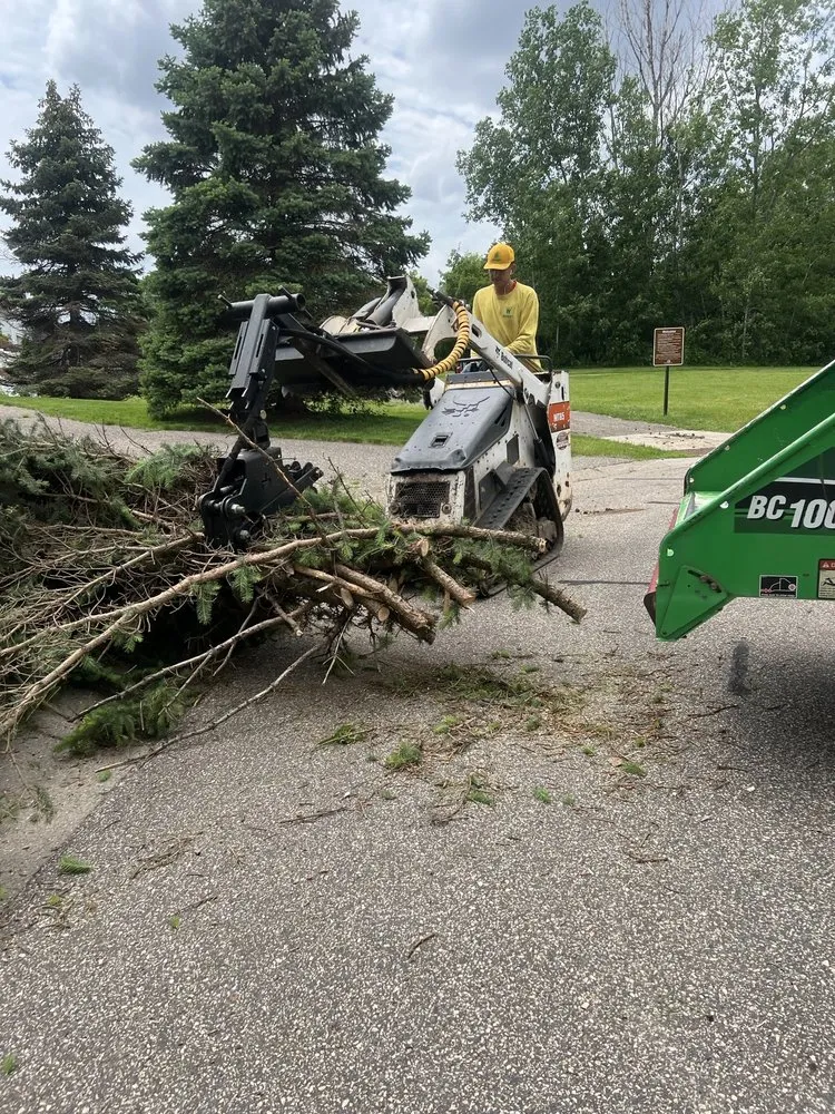Professional garden landscaping experts serving Woodbury, MN - Warner's Outdoor Solutions