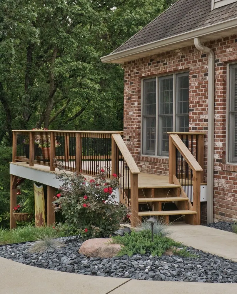 Trusted residential landscaping in Cottage Hills, IL by Warnick Complete Land Managment