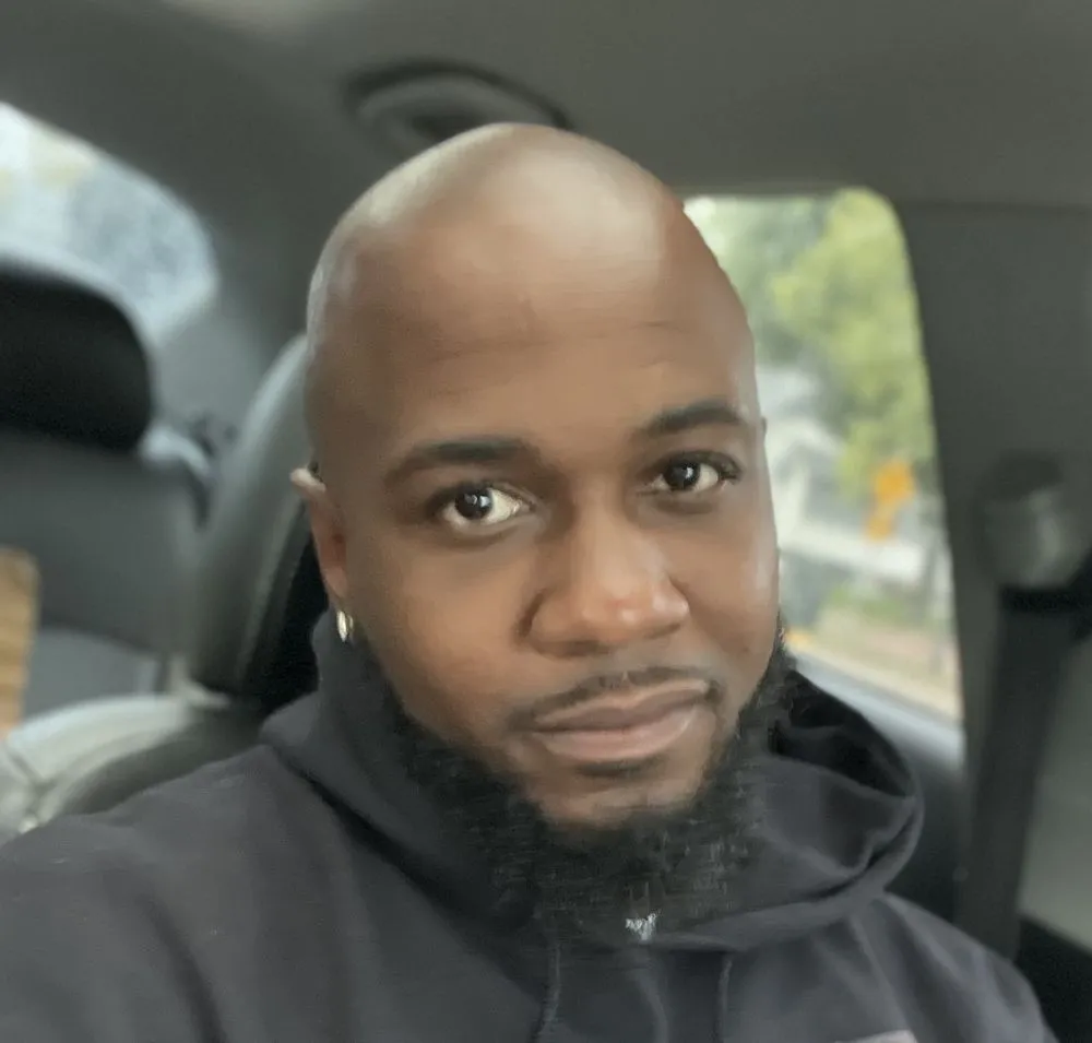 Professional lawn care service experts serving Milwaukee, WI - Warrens Handyman Services