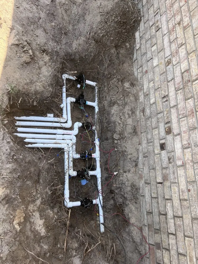 Professional lawn care service with custom design in Freeport, FL by Warrior Outdoor Services