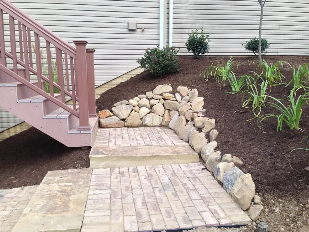 Professional garden landscaping in Canton, OH by Warstler Bros Landscaping