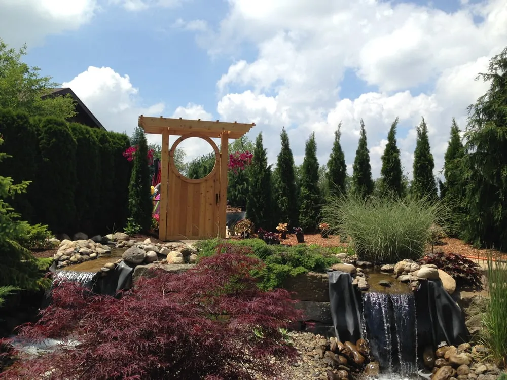 Professional residential landscaping experts serving Canton, OH - Warstler Bros Landscaping