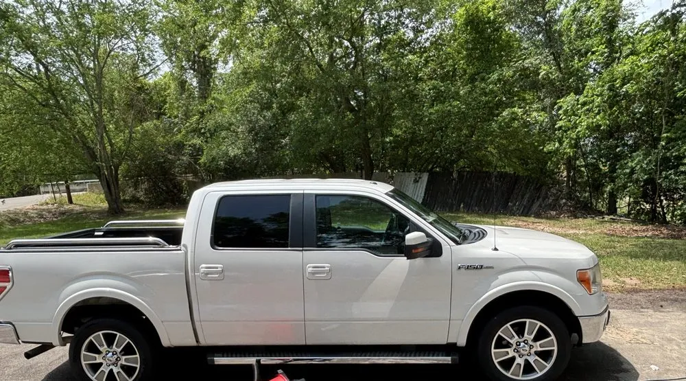 Affordable yard cleanup service in Lumberton, MS by Wash A Lawn