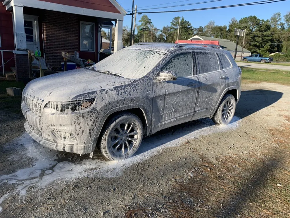 Top-rated garden landscaping for homes in Havelock, NC by Wash Em All