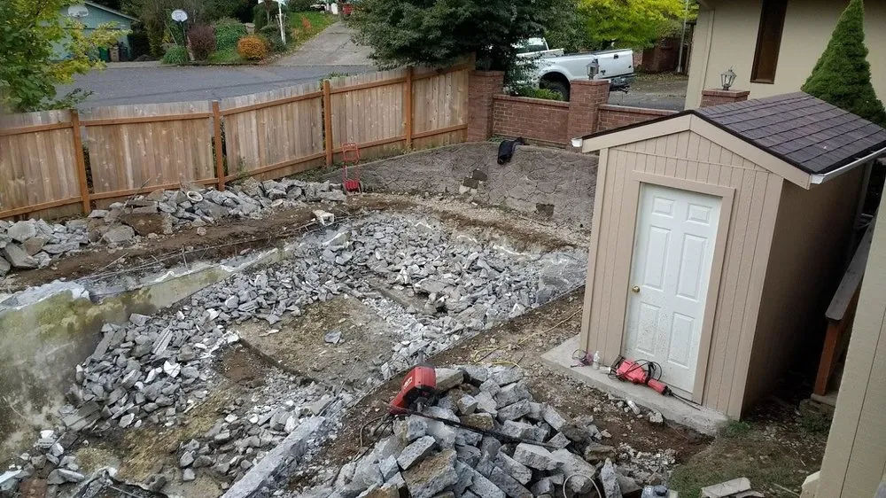 Affordable landscaping services experts serving Beaverton, OR - Washington County - Construction & Landscape Services