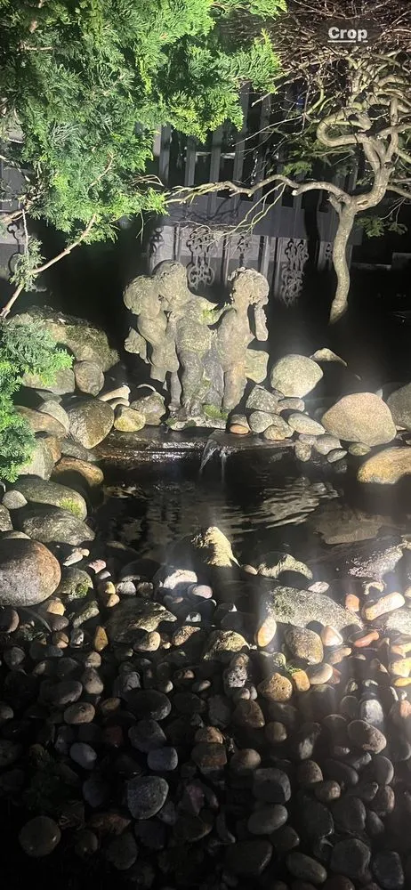 Professional residential landscaping for year-round maintenance in Bothell, WA by Washington Hardscapes