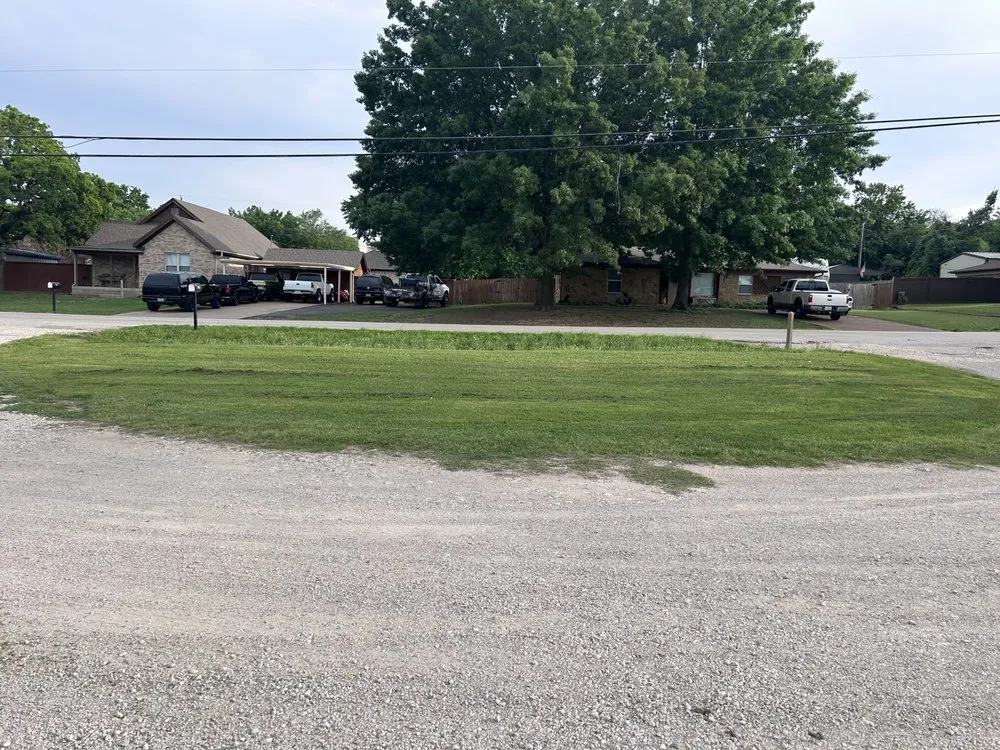 Professional lawn care service experts serving Azle, TX - Wasser Lawn Care