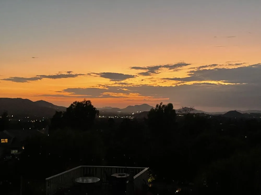 Top-rated lawn mowing service in Thousand Oaks, CA by Waterfalls Etcetera