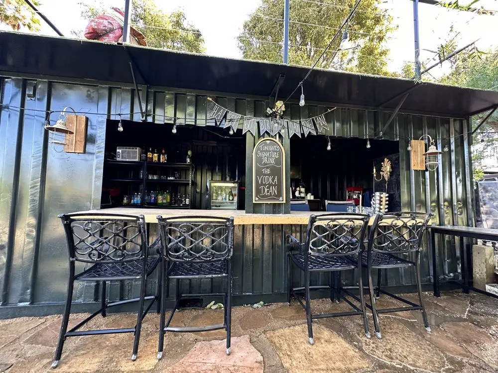 Expert outdoor landscaping experts serving Thousand Oaks, CA - Waterfalls Etcetera