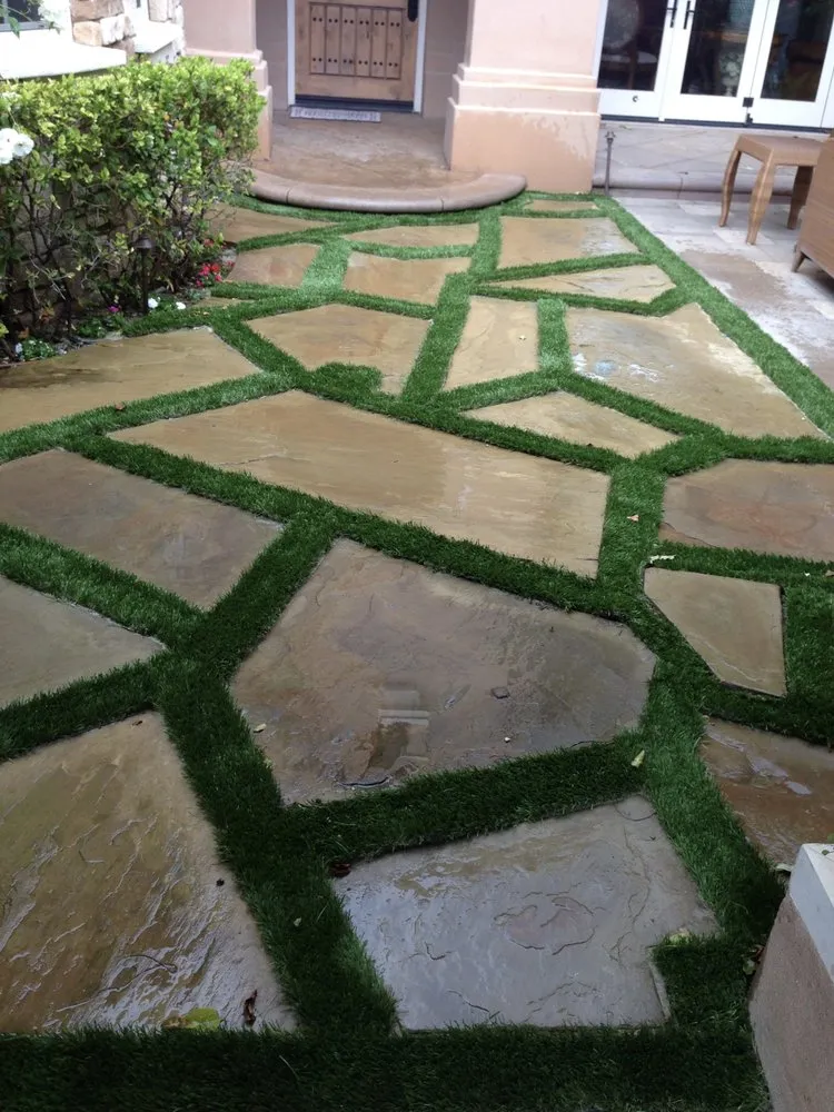 Custom lawn mowing service for beautiful yards in Thousand Oaks, CA by Waterfalls Etcetera