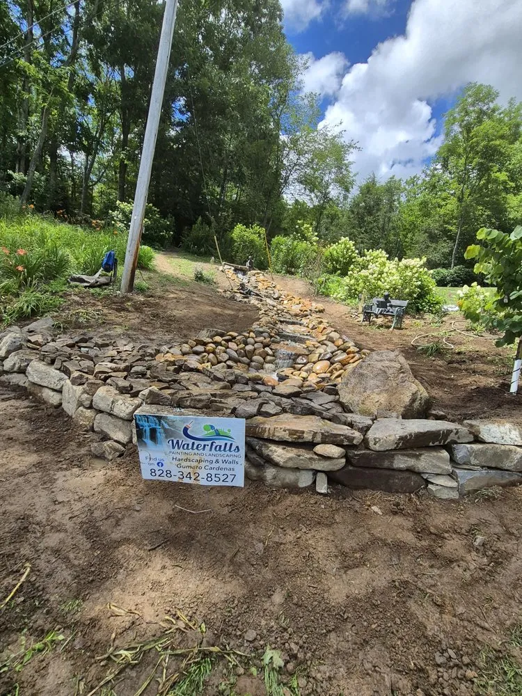 Trusted yard cleanup service experts serving Franklin, NC - Waterfalls Painting And Landscaping