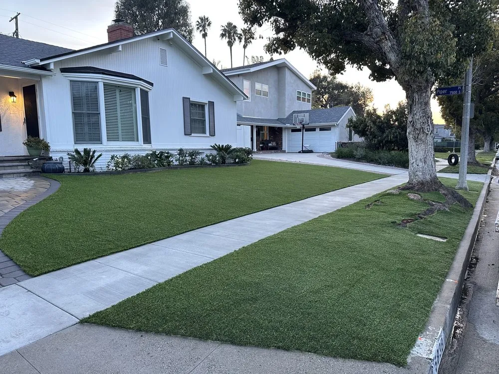Top-rated landscape installation in Marina Del Rey, CA by Waterless Turf