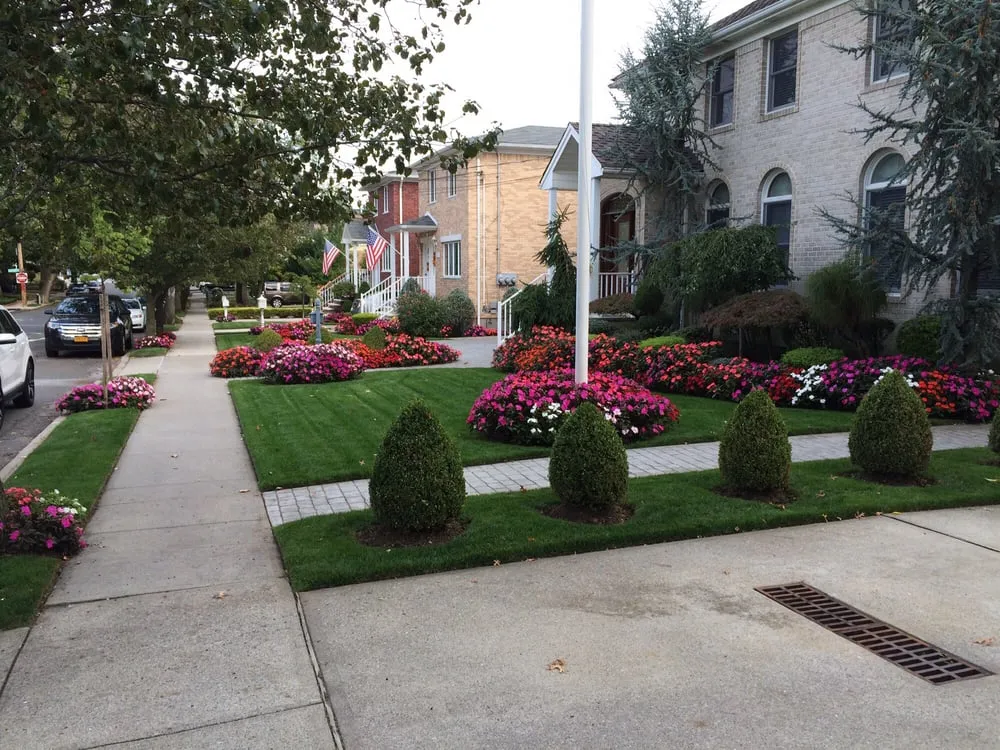 Trusted yard maintenance in Staten Island, NY by Waterlume Lawn Sprinklers