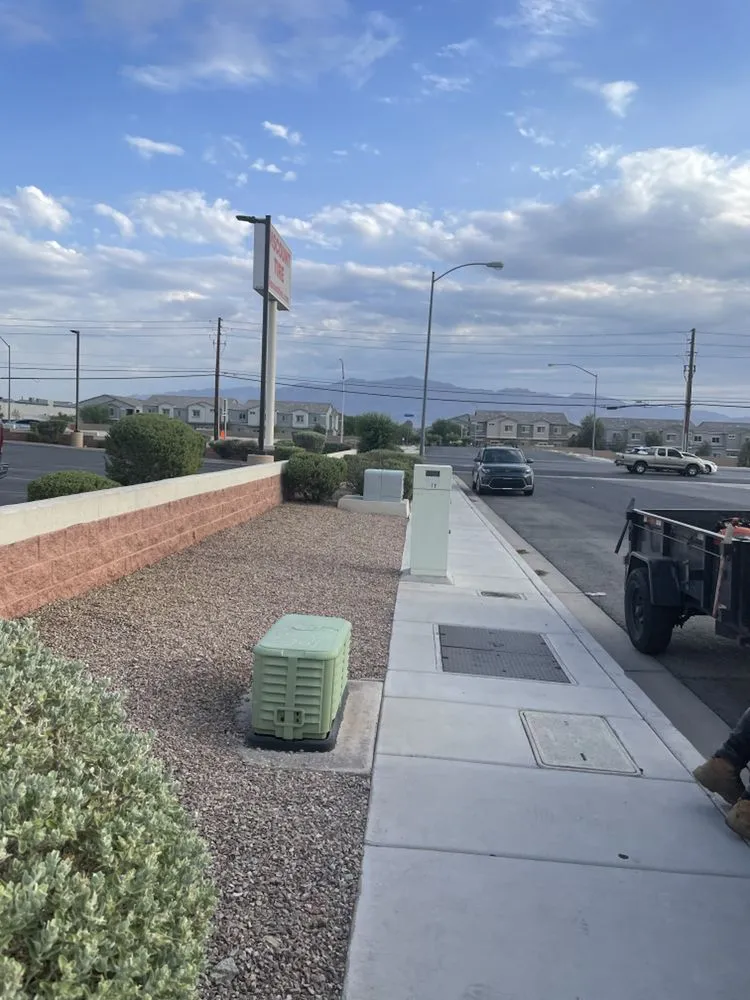 Custom yard cleanup service in Las Vegas, NV - Waterproof
