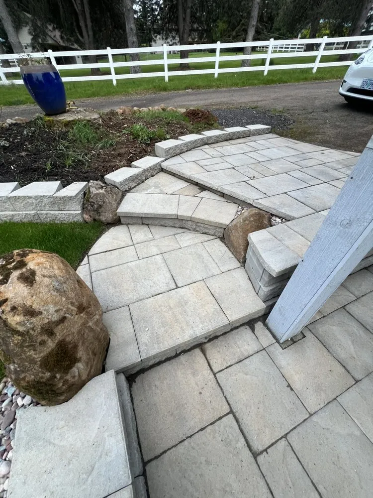 Reliable lawn care service experts serving Portland, OR - Waters Edge Northwest