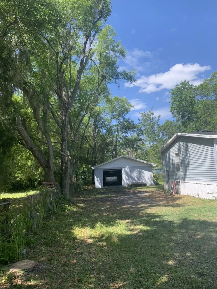 Reliable lawn care service in Clermont, FL by Waters Lawn Services