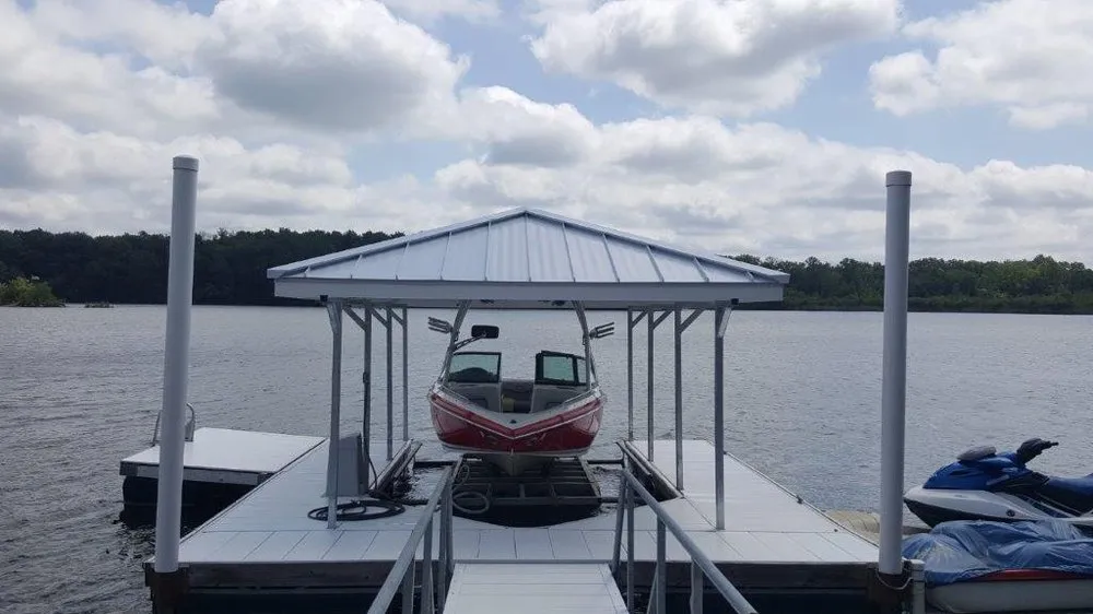 Local garden landscaping experts serving Anderson, IN - Waterside Docks and Landscaping