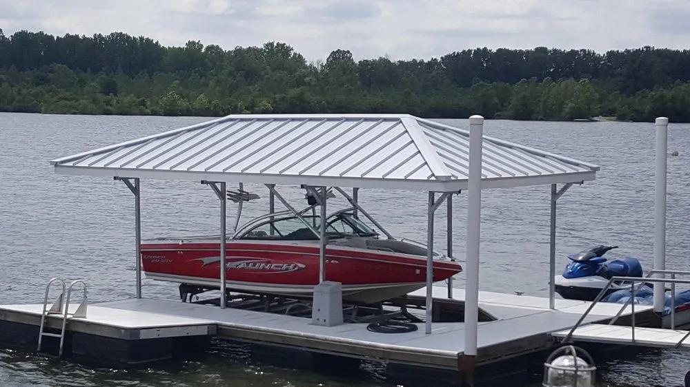 Expert outdoor landscaping experts serving Anderson, IN - Waterside Docks and Landscaping