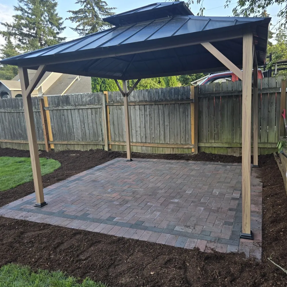 Affordable lawn care service in Woodburn, OR by Waterside Landscape Maintenance